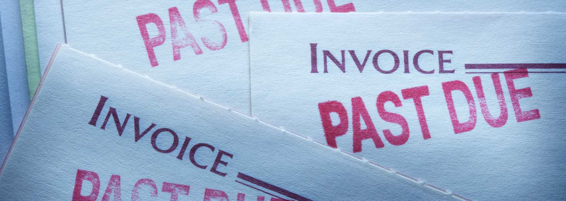 Webinar Allianz Trade in Middle East. Image of past due invoices paperwork