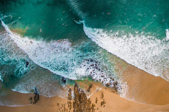 waves flow