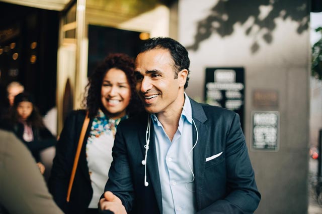 Customer credit: Should I extend credit, and will I be repaid if I do?