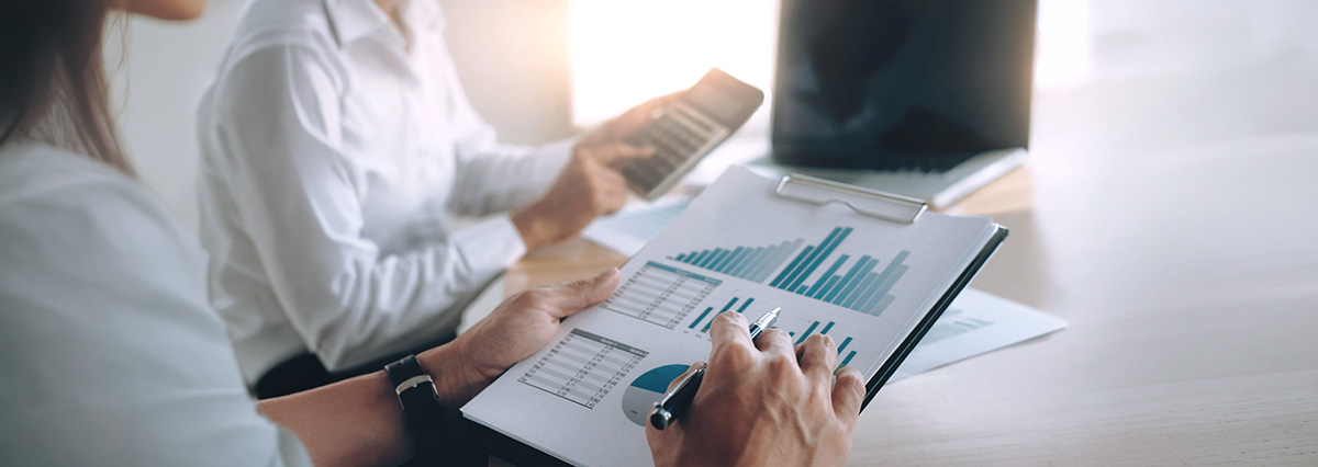 Understanding and Mitigating the Risk of Default in Global Trade