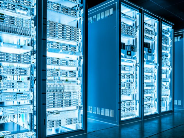 Server che controllano l'AI