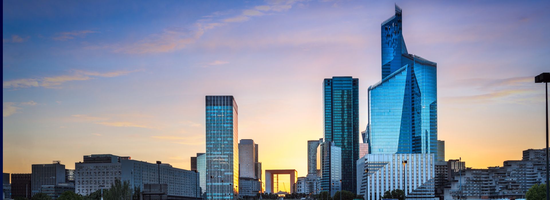 Vista del quartiere finanziario parigino "La Défense"